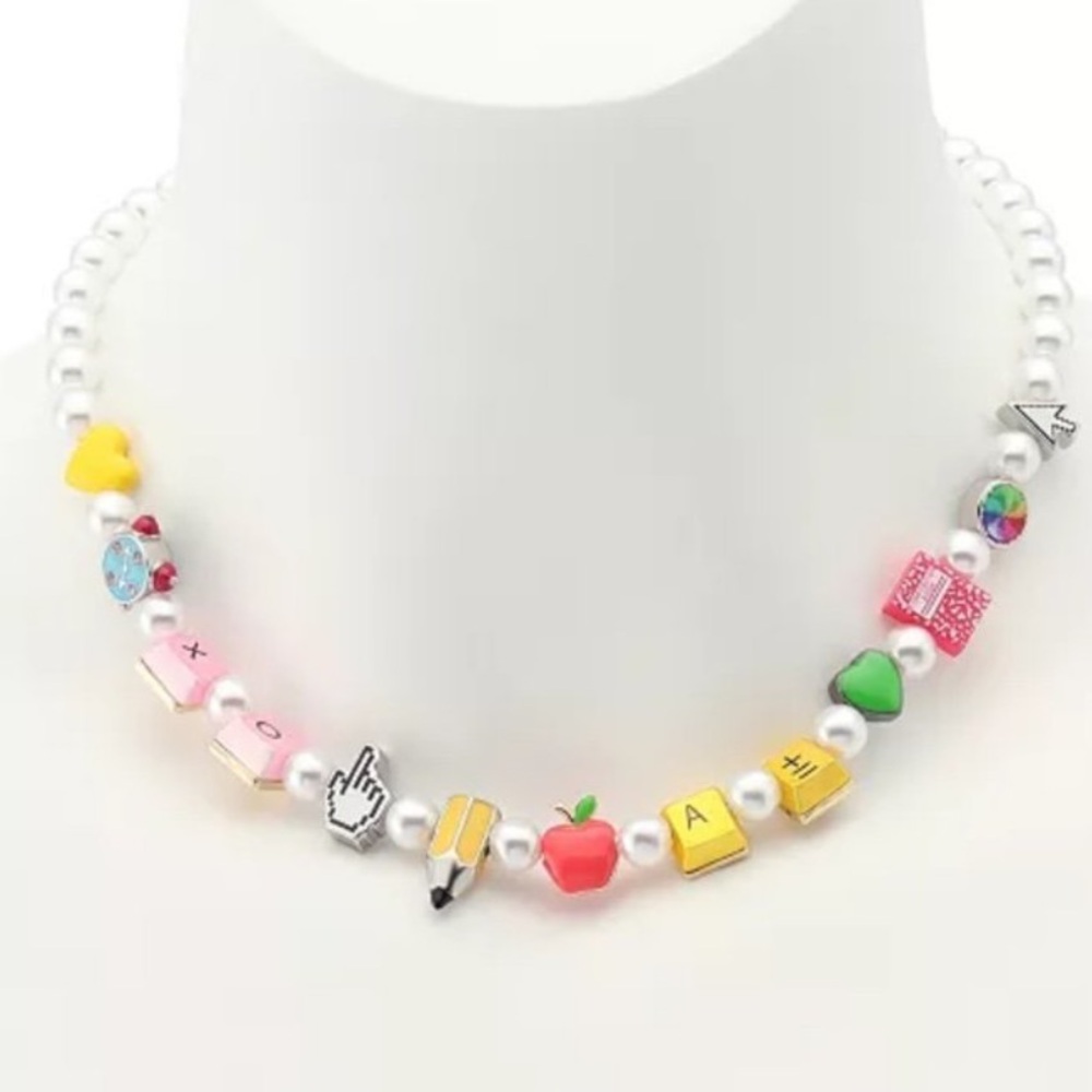BETSEY JOHNSON SET Back to School Charm & Faux Pearl Necklace & Bracelet NEW NWT - Picture 7 of 16